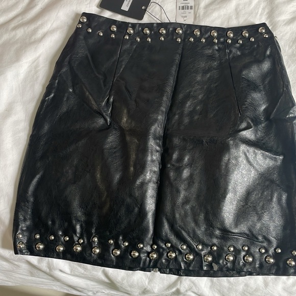 LF studded skirt NWT - Picture 4 of 6
